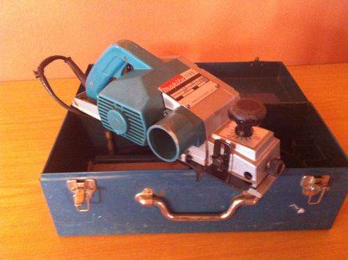 Makita 1100 Planer (** PRICE REDUCED **)